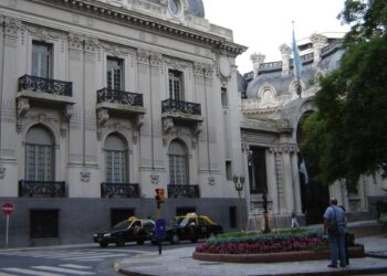 Cancillería emitió una declaración conjunta por la situación en Bolivia: “Rechazamos toda acción orientada a desestabilizar el orden democrático”
