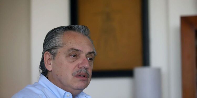 Causa Seguros: la Cámara Federal revocó el procesamiento de Alberto Fernández y dictó la falta de mérito