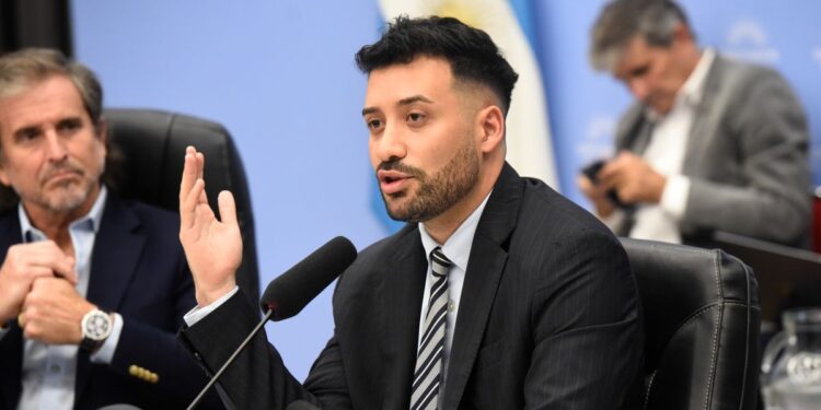 Diputados dejó listo para llevar al recinto el tratado de patentes resistido por las farmacéuticas