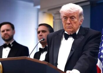 Donald Trump lanza el “Proyecto Libertad” para escoltar barcos bloqueados en el Estrecho de Ormuz
