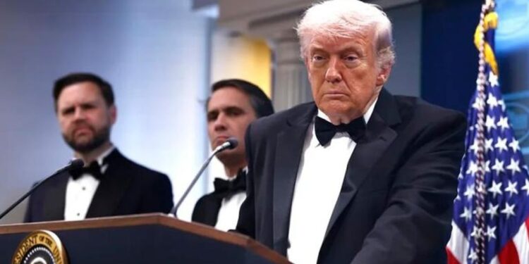 Donald Trump lanza el “Proyecto Libertad” para escoltar barcos bloqueados en el Estrecho de Ormuz