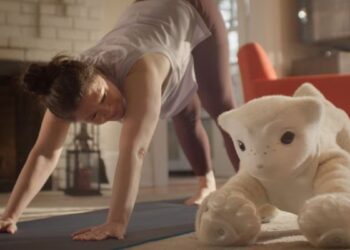El creador de una de las primeras aspiradoras robot busca sacudir el mercado con una mascota que funciona con IA