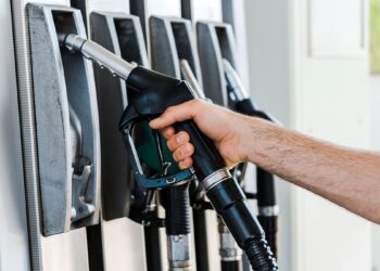 El precio del combustible en EEUU aumentó un 50% desde el inicio del conflicto en Medio Oriente