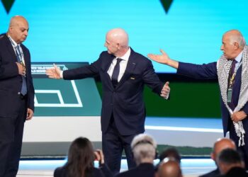 El tenso momento entre los representantes de Israel y Palestina en un congreso de la FIFA