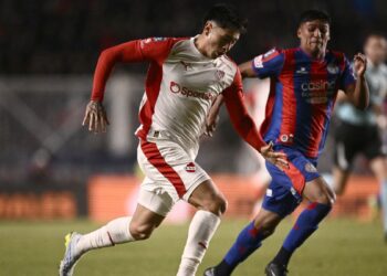 Independiente ganó un duelo directo ante San Lorenzo y ambos se metieron en los playoffs