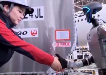 Japan Airlines despliega una flota de robots humanoides para operaciones en pista
