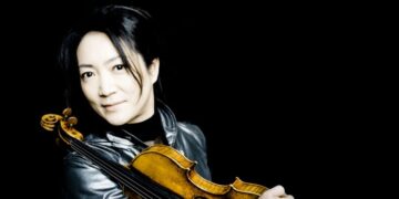 La destacada violinista Akiko Suwanai se presenta en el Teatro Colón