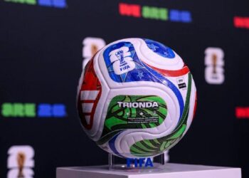 La FIFA presentó Trionda, la pelota del Mundial 2026 que se carga como un celular