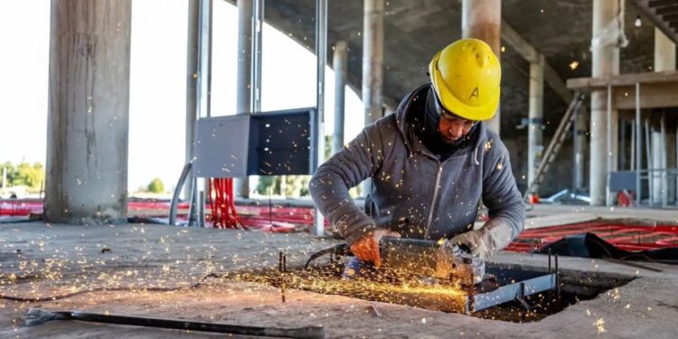La UOCRA denunció que se perdieron más de 90 mil empleos en la construcción desde que asumió Javier Milei