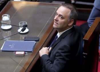 Manuel Adorni volvió a esquivar definiciones sobre la causa en su contra: “No puedo hablar para no obstruir el trabajo de la justicia”