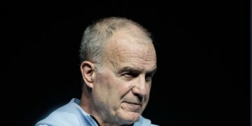 Marcelo Bielsa anticipó el final de su ciclo en Uruguay: “Nuestro trabajo culmina con el Mundial”