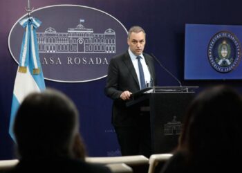 Nuevos gastos de Manuel Adorni bajo la lupa: reconstruyen gastos mensuales por hasta u$s20.000