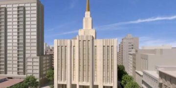 Quién sostiene la construcción de la torre mormona que pone en riesgo un monasterio porteño de 300 años
