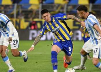 Rosario Central le ganó a Racing en una noche cargada de polémica y avanzó a semifinales