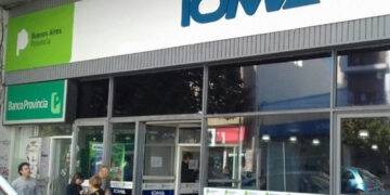 Tras la Marcha Federal, el Gobierno atacó a IOMA y Kreplak respondió: «No tienen respuestas serias para la salud”
