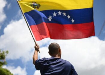 Venezuela: la pobreza volvió a bajar en 2025, pero todavía afecta a dos tercios de la población