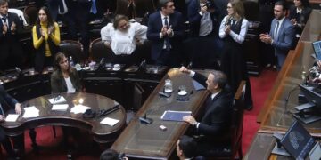 A diferencia del Senado, en Diputados los aliados no definen si avanzan contra Manuel Adorni