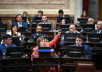 Bullrich le mandó otro gesto a Karina y logró suspender el informe de gestión de Manuel Adorni