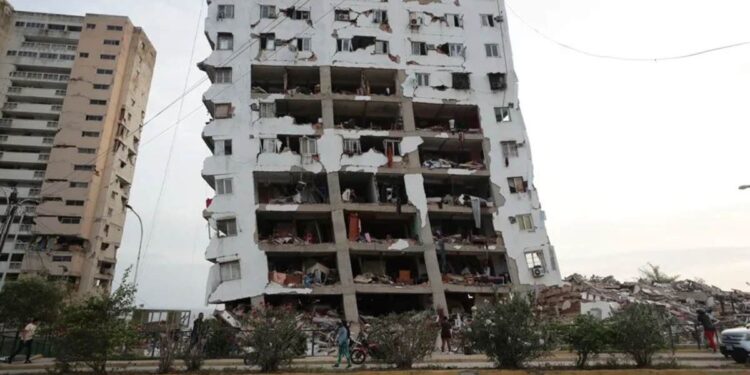 Cómo es La Guaira, una de las ciudades de Venezuela más afectada por los terremotos