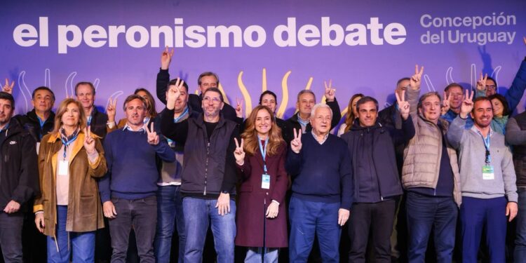 Con foco en el campo y las economías regionales, el peronismo debatió una alternativa de gobierno