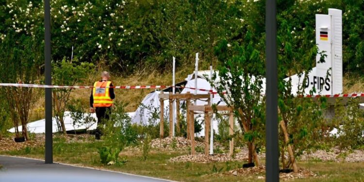 Conmoción en Francia: al menos 11 muertos tras la caída de una avioneta que transportaba paracaidistas