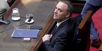 Diputados denunciaron penalmente a Manuel Adorni por omitir activos en su declaración jurada