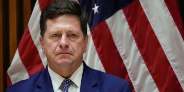 Donald Trump nominó a Jay Clayton como nuevo director de Inteligencia Nacional de EEUU