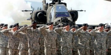 Donald Trump ratifica el despliegue militar de EEUU y descarta una retirada de tropas en Irán