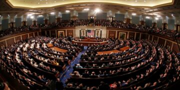 EEUU: la Cámara de Representantes aprobó una resolución para limitar los poderes de guerra de Donald Trump frente a Irán