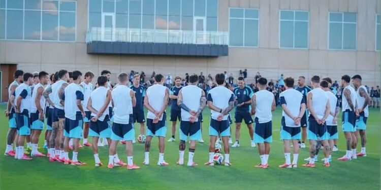 El posteo de Lionel Messi a horas del debut de Argentina con Argelia: “Juntos”