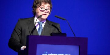 Javier Milei: “El capitalismo de libre empresa está escrito en los Diez Mandamientos”