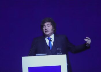 Javier Milei le respondió a Yuval Noah Harari y defendió su proyecto para crear empresas manejadas por IA