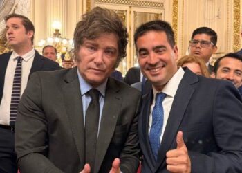 Javier Milei pone en funciones a Adrián Ravier como vocero presidencial y abre una nueva etapa en la comunicación del Gobierno