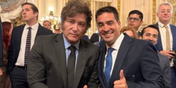 Javier Milei pone en funciones a Adrián Ravier como vocero presidencial y abre una nueva etapa en la comunicación del Gobierno