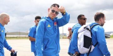 La selección de Colombia partió rumbo a EEUU en medio de críticas por un “desplante” a Gustavo Petro