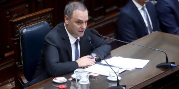 Manuel Adorni confirmó que irá al Senado en medio de la presión opositora por su declaración jurada