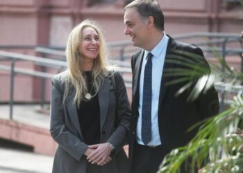 Maratónica jornada del Gobierno para retomar el control de la agenda legislativa y sellar de forma definitiva el caso Manuel Adorni