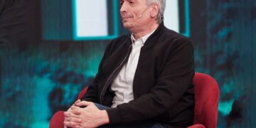 Máximo Kirchner: “Vamos a hacer todo lo posible para que Cristina pueda competir”