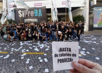 Periodismo en Argentina: a la pobreza y el pluriempleo se suman el sobreendeudamiento y el trabajo hasta la eternidad