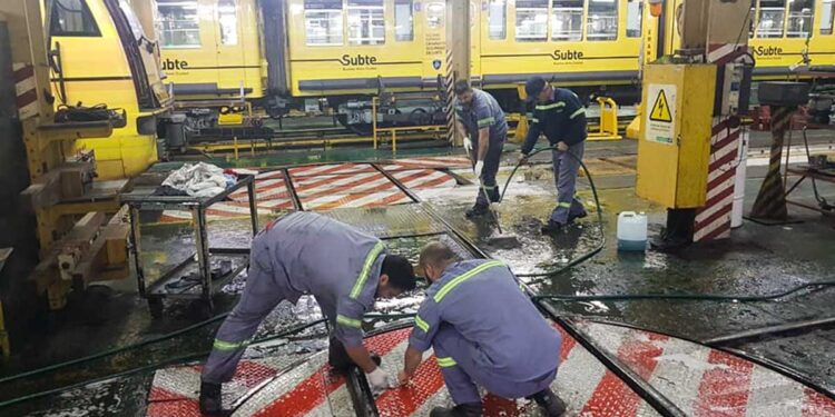 Pese a postergar dos veces la licitación, el macrismo avanza en aprobar una deuda millonaria para la Línea F