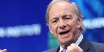 Ray Dalio advierte sobre una burbuja en IA: “Terminará por estallar”