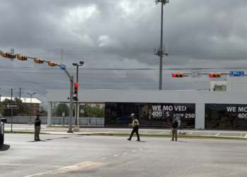 Terror en EEUU: un hombre abrió fuego durante cinco horas y dejó al menos un muerto y 11 heridos