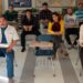 Un grupo de treintañeros debe volver al colegio para terminar su último año: la película de Disney+ que es furor