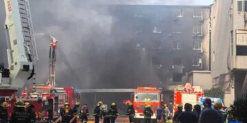 Al menos 28 muertos por un incendio en una fábrica de zapatos en China