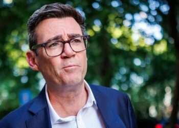 Andy Burnham ultima detalles sobre su próximo gabinete que anunciará el lunes