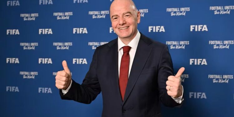 Ante las críticas, Gianni Infantino defendió su proyecto para vender el Mundial a capitales privados: “Es una oportunidad”