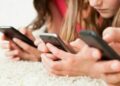 Cada vez más países prohíben el uso de redes sociales a menores de edad