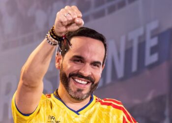 Colombia: Abelardo de la Espriella pidió suspender inmediatamente su transición con Gustavo Petro