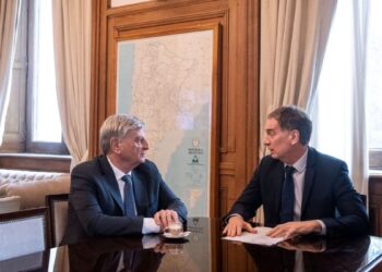 Diego Santilli se reunió con Sergio Ziliotto, que le reclamó por deuda previsional y obras en La Pampa