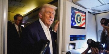 Donald Trump citó a periodistas de The New York Times tras una investigación sobre el nuevo Air Force One